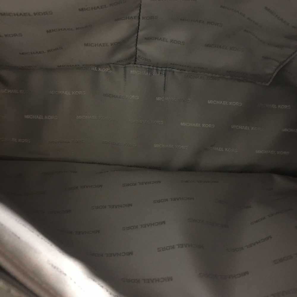 Michael Kors Bag - Picture 3 of 8